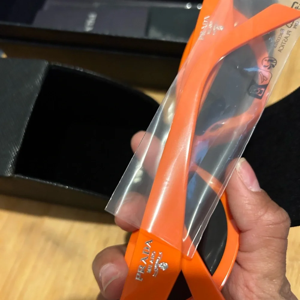 Prada PR 26ZS orange women sunglasses - Picture 3 of 8